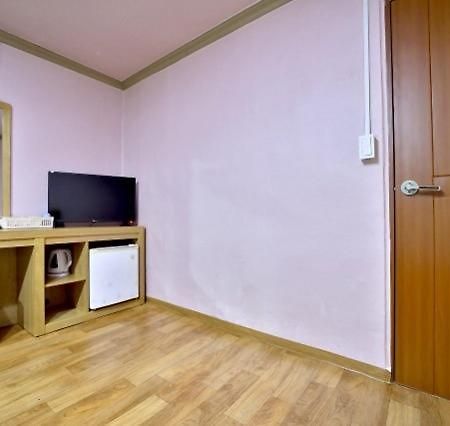 Daegu Bisan-Dong Villa Motel Номер фото