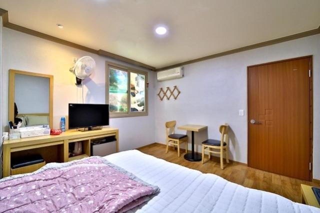Daegu Bisan-Dong Villa Motel Номер фото